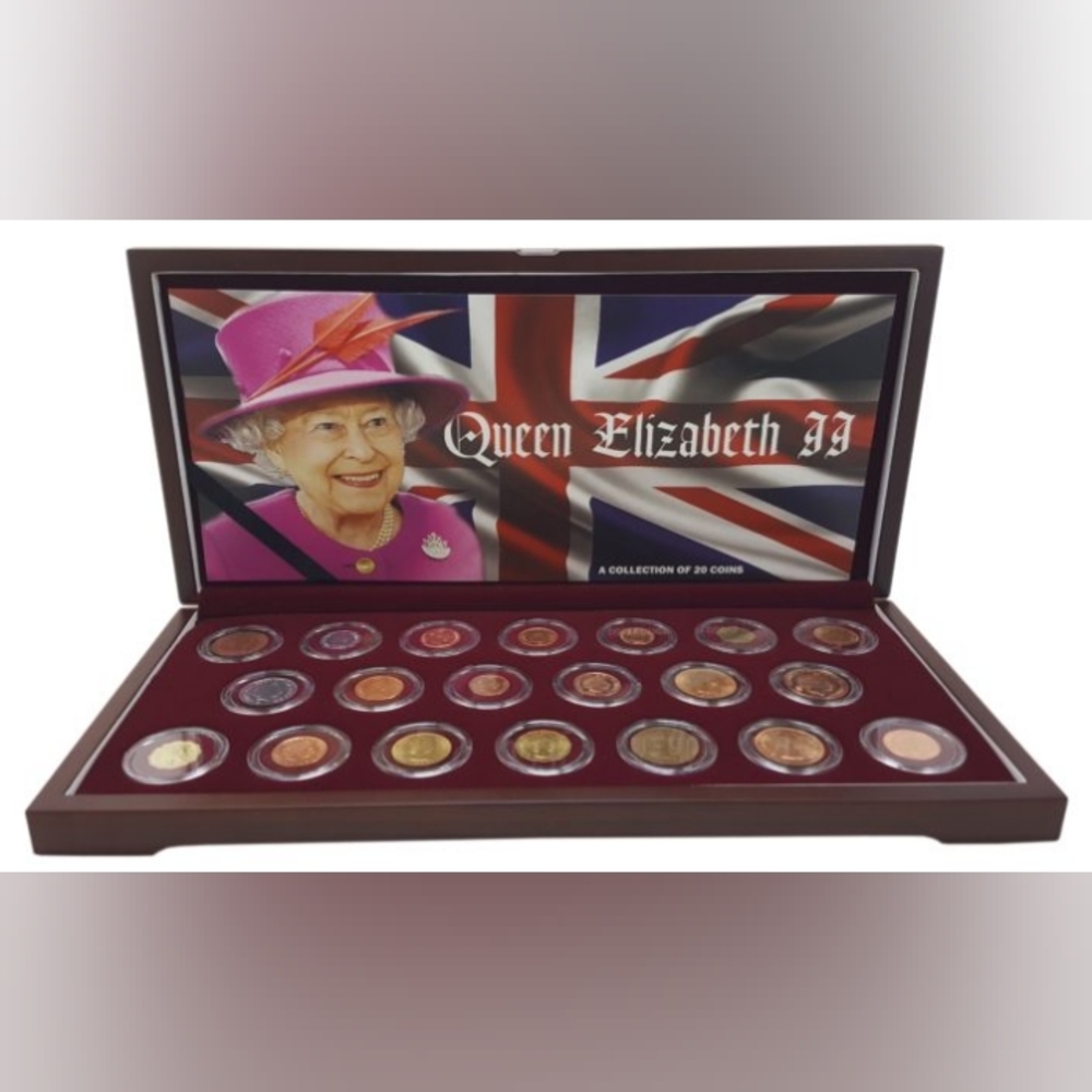 Queen Elizabeth II: A Collection of 20 Portrait Coins (Twenty-Coin Boxed Set)